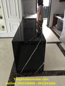 đá ốp bếp màu đen