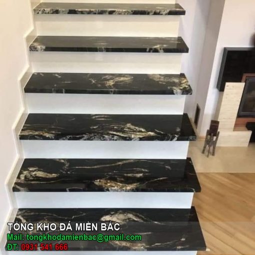 Mẫu cầu thang đá Titanium gold chất liệu Granite