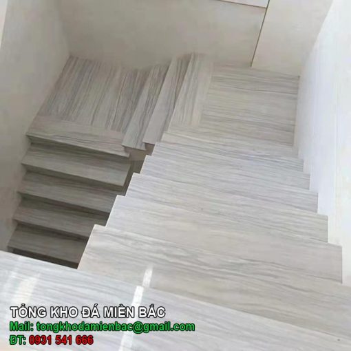 Mẫu cầu thang vân gỗ oman chất liệu Marble