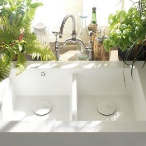 bồn rửa chén bằng đá nhân tạo có tốt không