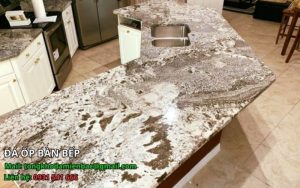 Ưu nhược điểm của các loại bàn bếp inox mặt đá