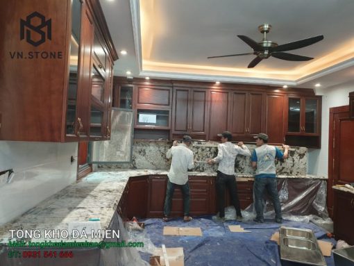 Đá ốp bếp Granite Exotic Beige