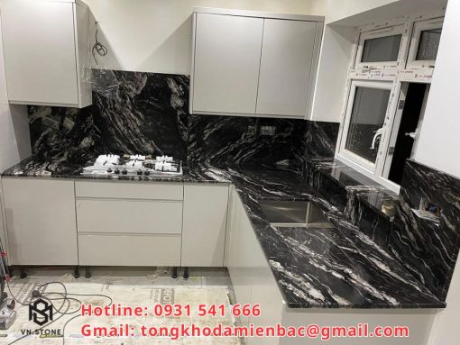 Đá bàn bếp Black Forest granite Ấn Độ