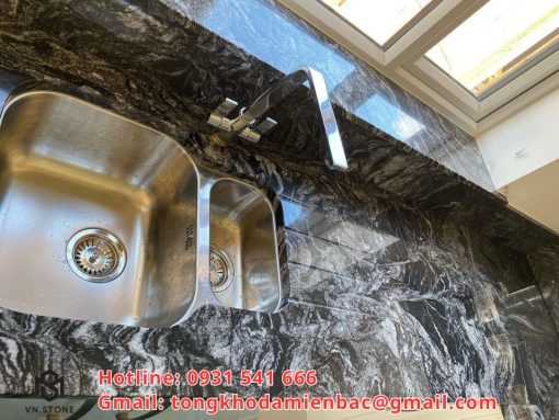 Đá bàn bếp Black Forest granite Ấn Độ