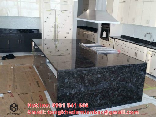 Đá bàn bếp granite Volga Blue