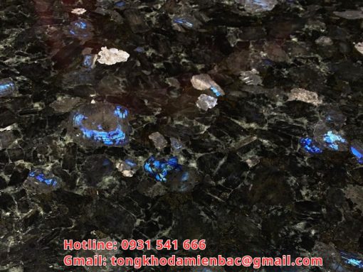 Đá bàn bếp granite Volga Blue